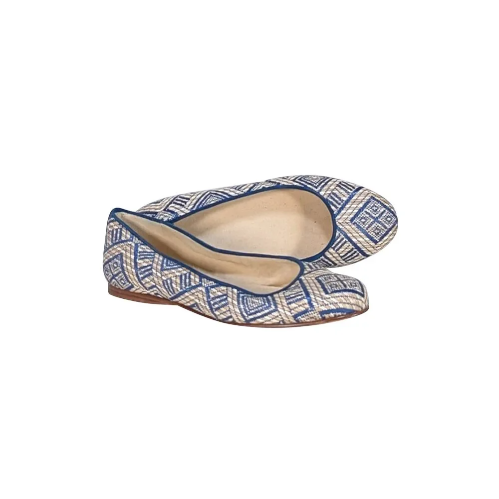 Stuart Weitzman - Beige & Blue Print Flats Sz 9.5
